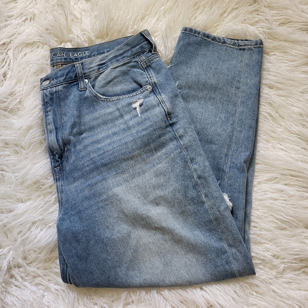 American Eagle Mom Jeans